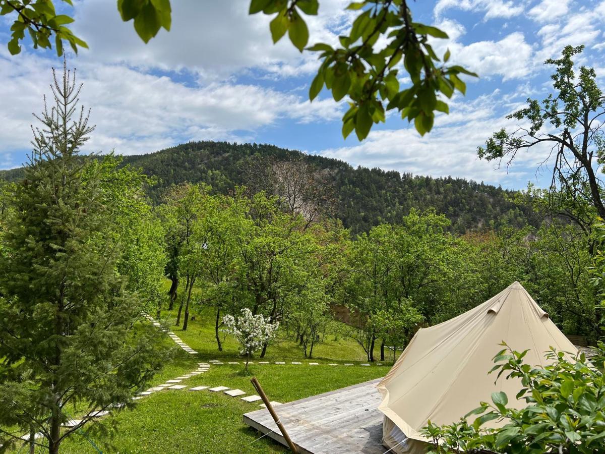 Tinutul Luanei Glamping Resort Bozioru Exterior foto