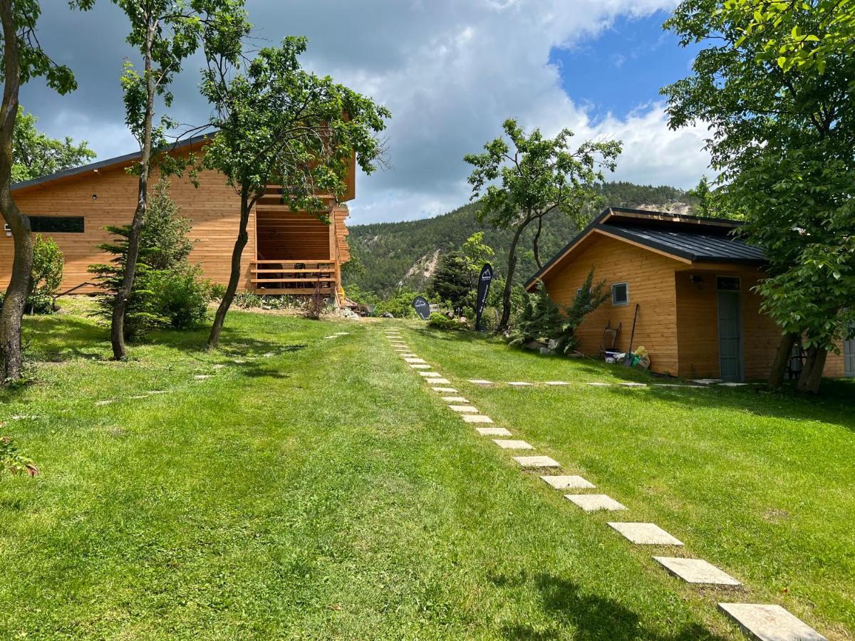 Tinutul Luanei Glamping Resort Bozioru Exterior foto