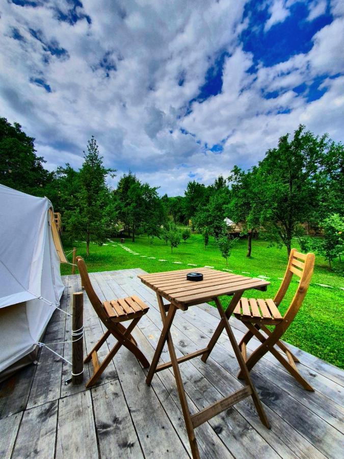 Tinutul Luanei Glamping Resort Bozioru Exterior foto